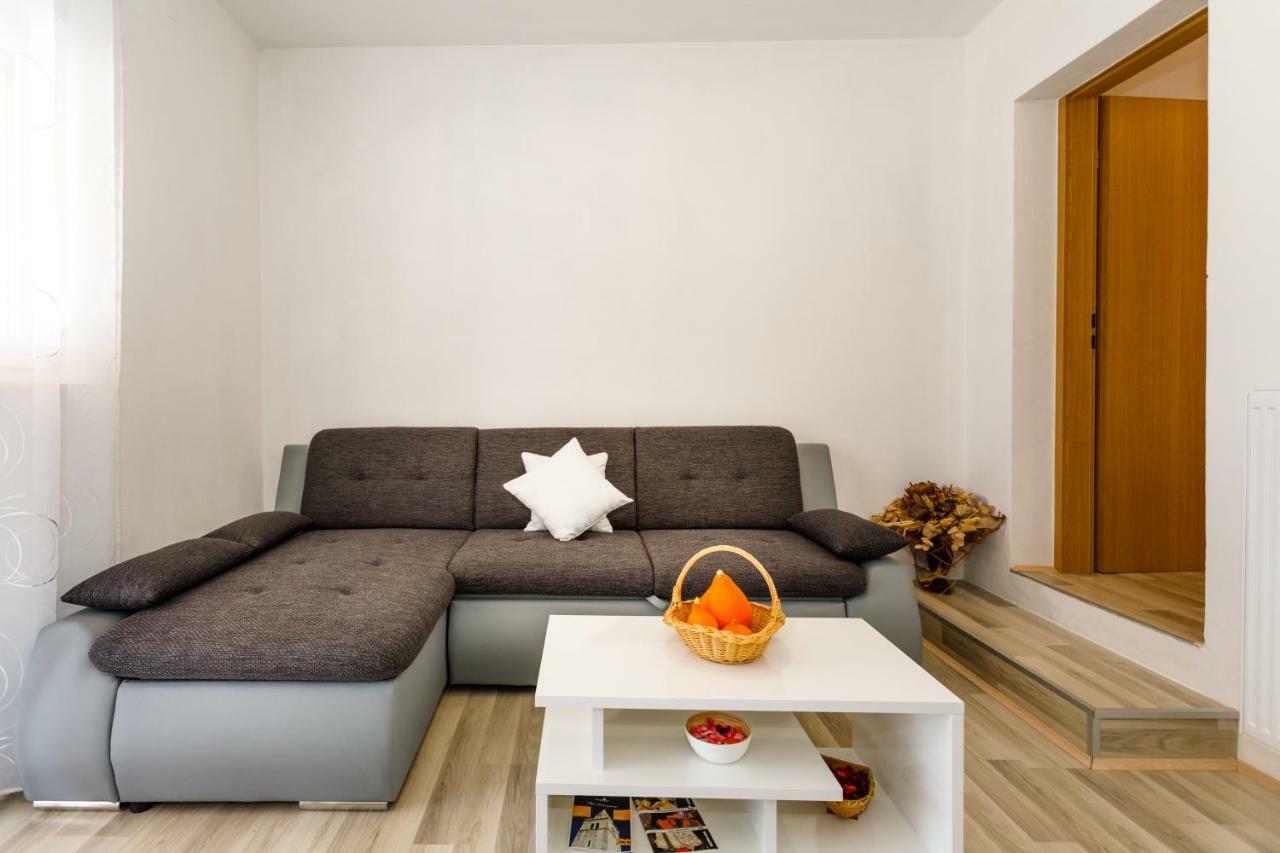 Apartman Dobrila Vrh  Extérieur photo