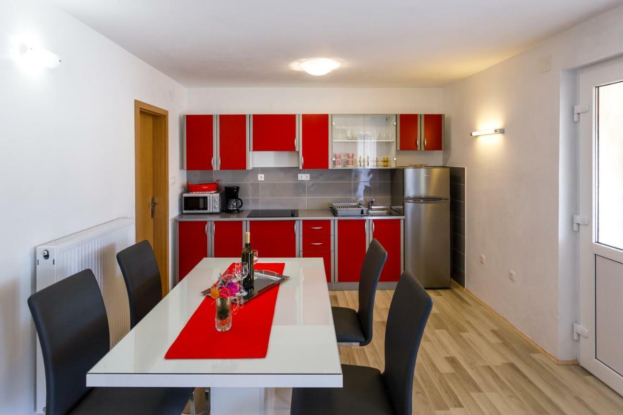 Apartman Dobrila Vrh  Extérieur photo