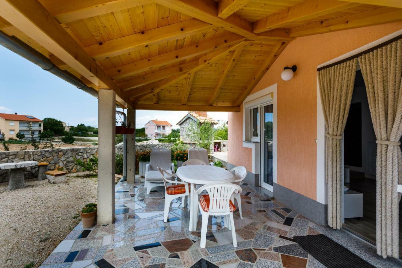Apartman Dobrila Vrh  Extérieur photo